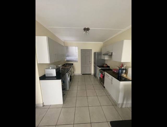 2 BEDROOM APARTMENT FOR SALE IN BEVERLEY